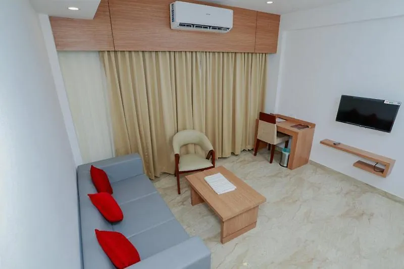 מלון Kings Regency